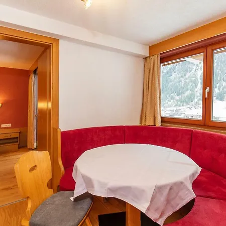 בית הארחה Haus Saskia 4*