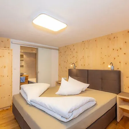 בית הארחה Haus Saskia 4*